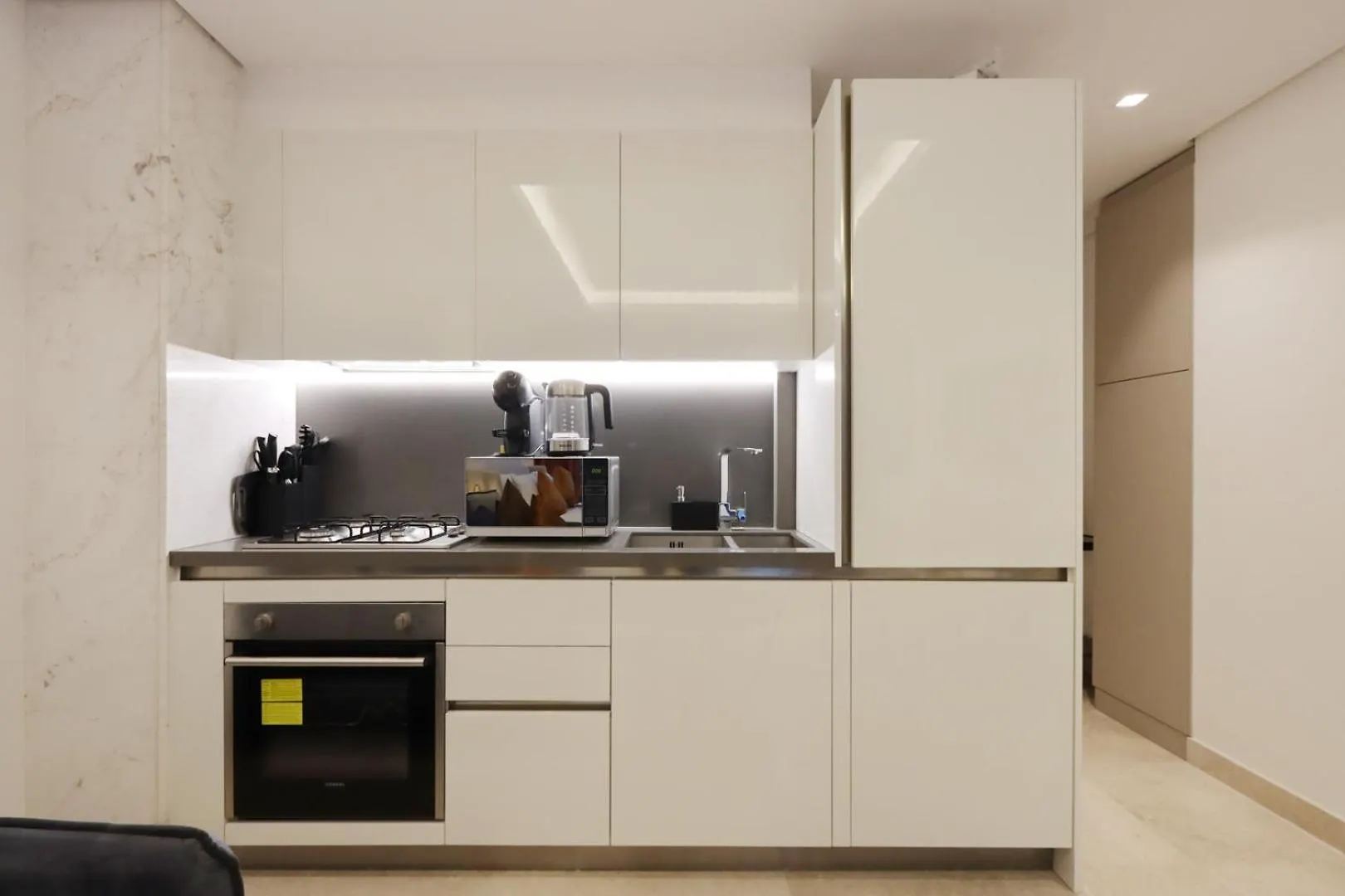 Livbnb-Studio In Stellar Location, Business Bay Dubai Apartment